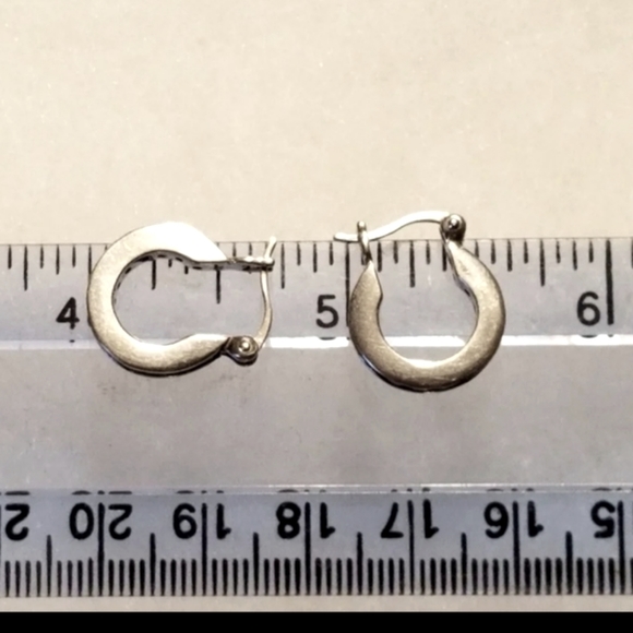 Silpada Sterling Silver & Cubic Zirconia Earrings - Picture 4 of 8